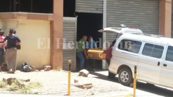 Jovencita muere en accidente de moto cuando se conducía con su novio en colonia Villa Nueva